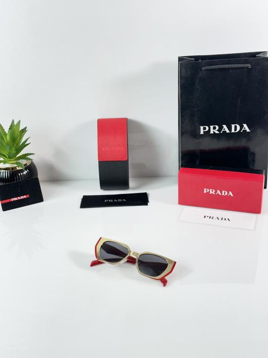 Prad WMNS 018 Gold Black Red