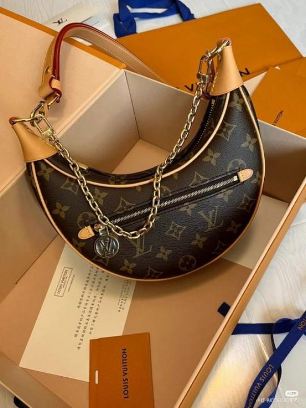 Lv Loop handbag featuring the iconic Monogram canvas and a distinct half moon bag with Box premium quality