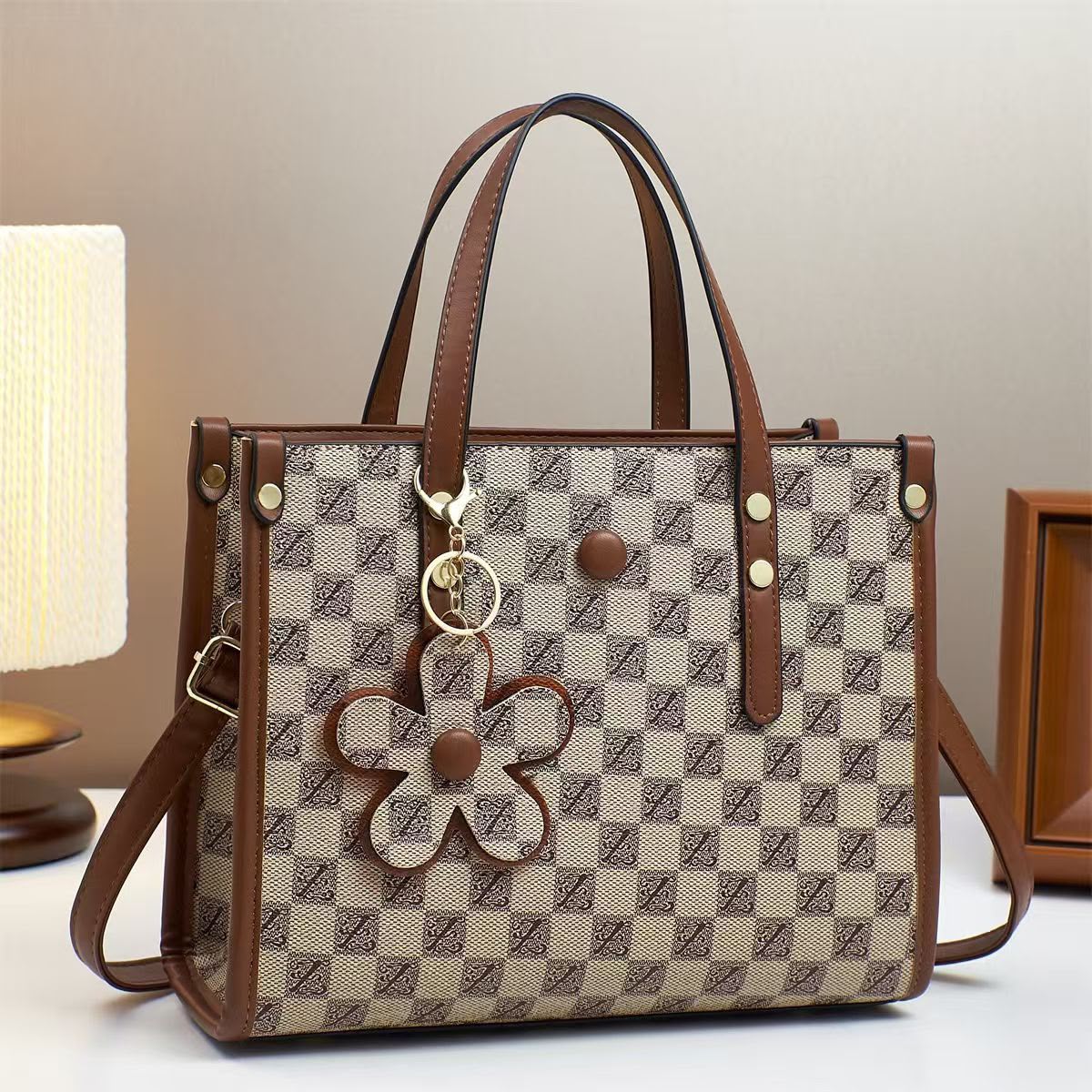 HIGH QUALITY  IMPORTED BIG SIZE HANDBAG AND SLING BAG